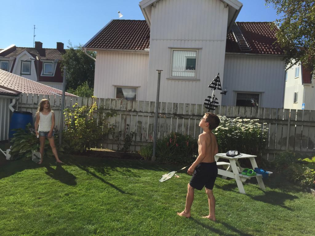 Accommodation For 2 In The Center City Of Lysekil Exterior foto