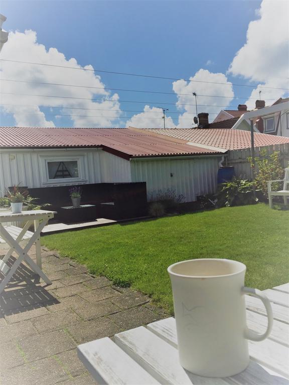 Accommodation For 2 In The Center City Of Lysekil Exterior foto